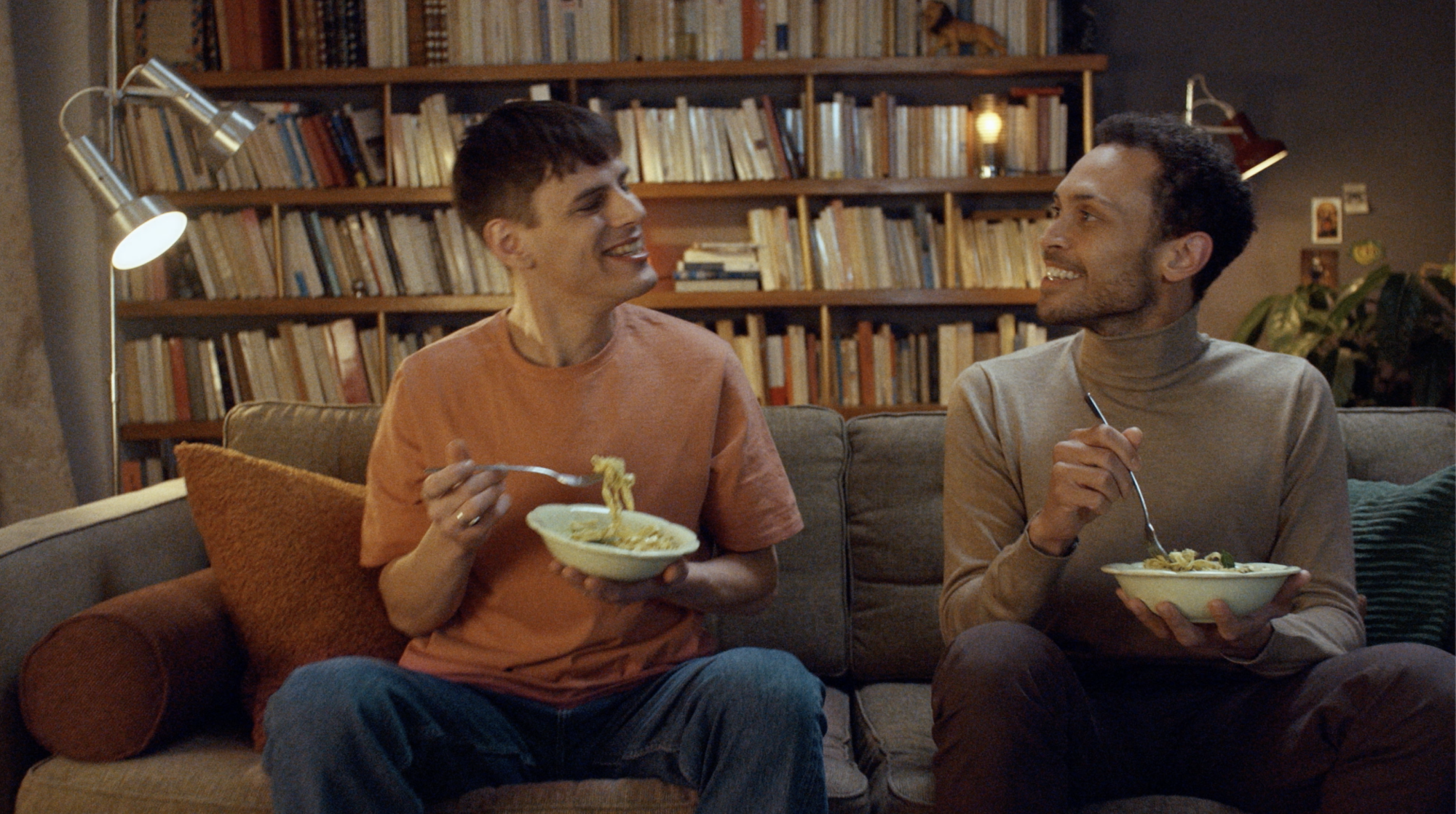 « On profite mieux quand on est bien assuré » : avec sa dernière campagne TV conçue avec Ogilvy Paris,  Allianz France conforte sa posture de proximité  avec un message de confiance en l’avenir
