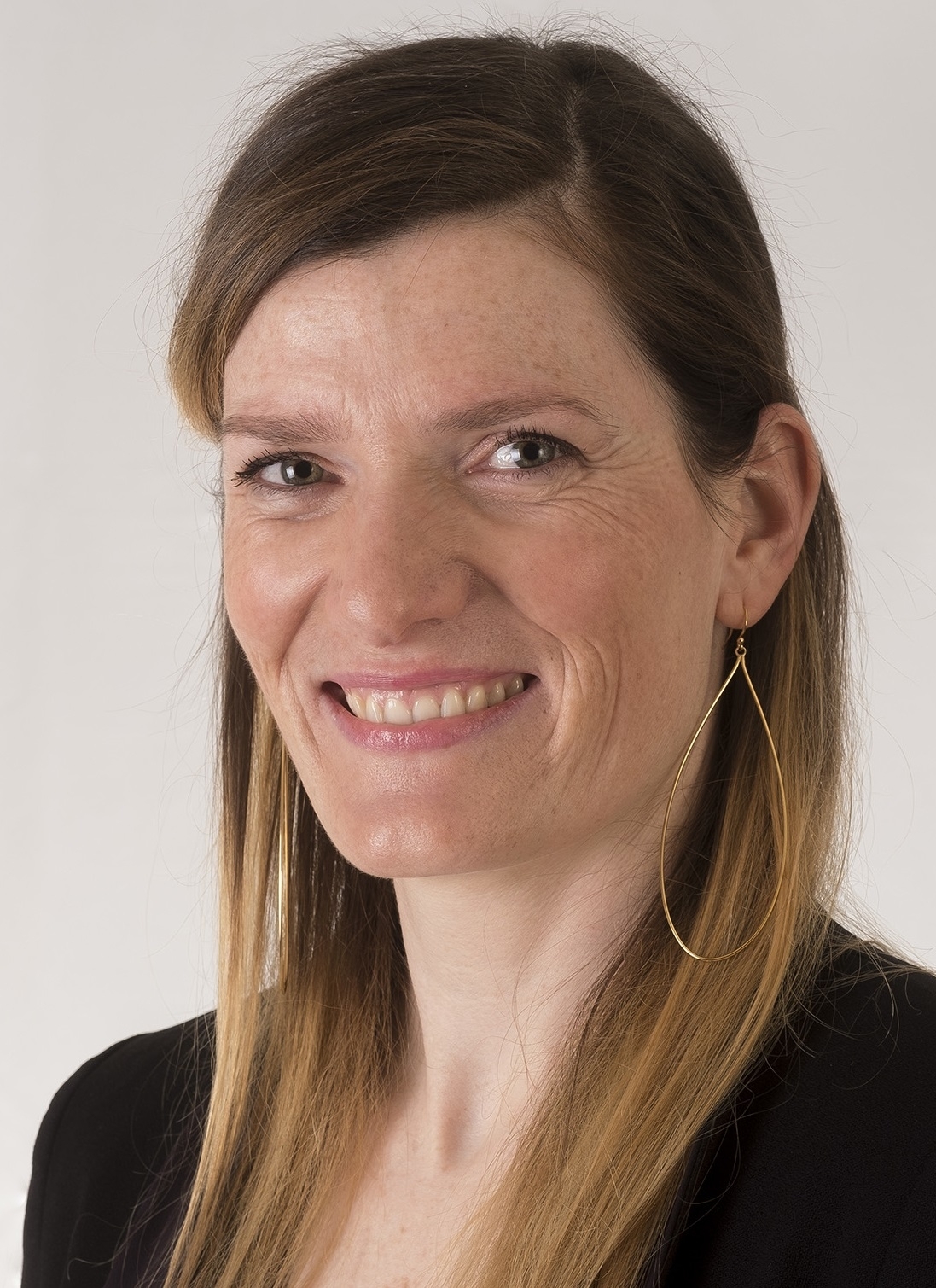 Marion Dewagenaere est nommée directrice d’Allianz Patrimoine, directrice générale d’Allianz Banque et directrice générale de Génération Vie